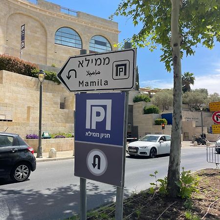 Bab El-Silsileh Hostel Йерусалим Екстериор снимка