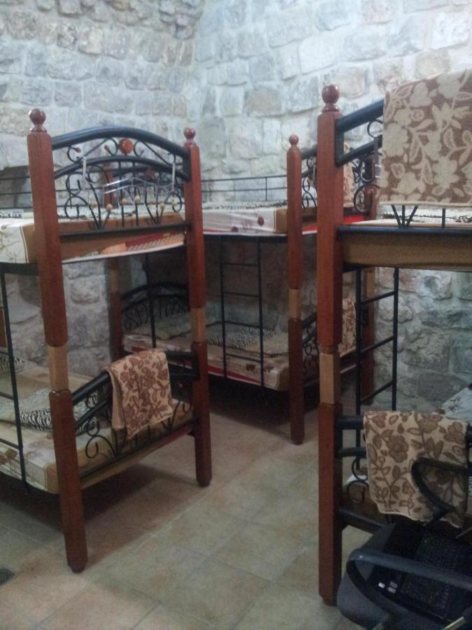 Bab El-Silsileh Hostel Йерусалим Екстериор снимка