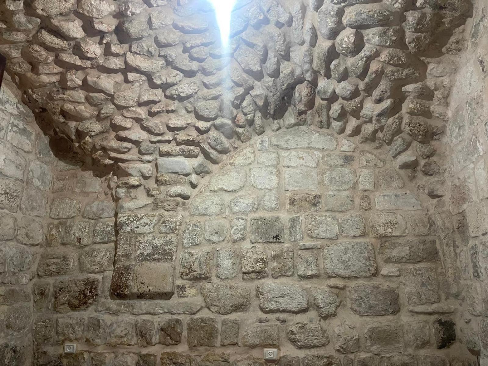 Bab El-Silsileh Hostel Йерусалим Екстериор снимка