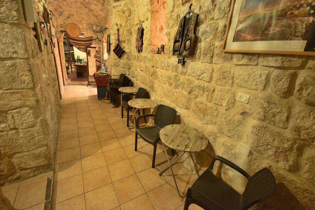 Bab El-Silsileh Hostel Йерусалим Екстериор снимка